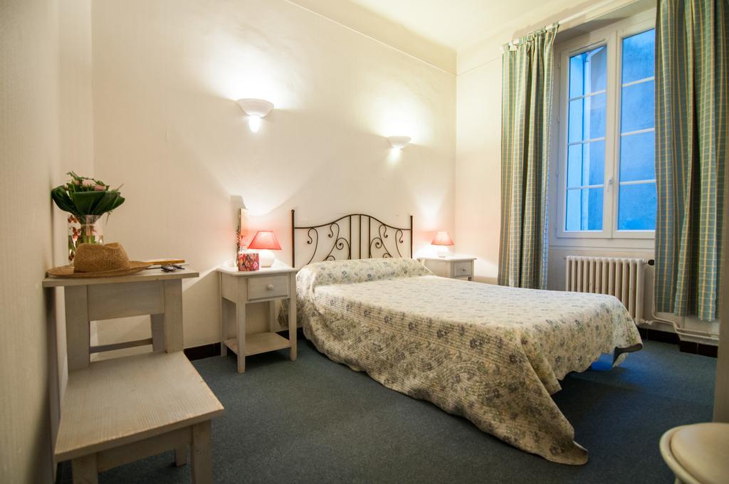 Hotel Restaurant Le Central Châteaurenard Eksteriør billede