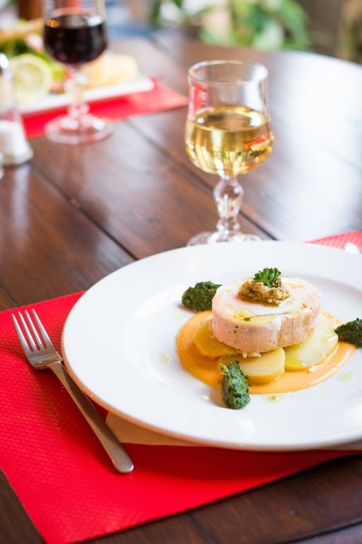 Hotel Restaurant Le Central Châteaurenard Eksteriør billede